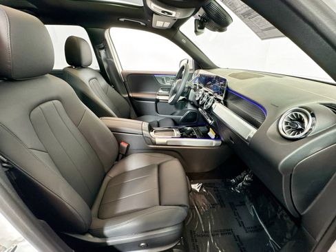 New 2026 Mercedes-Benz GLB 250 4MATIC image 26