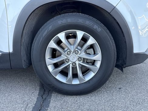 Used 2020 Hyundai Santa Fe SEL image 33