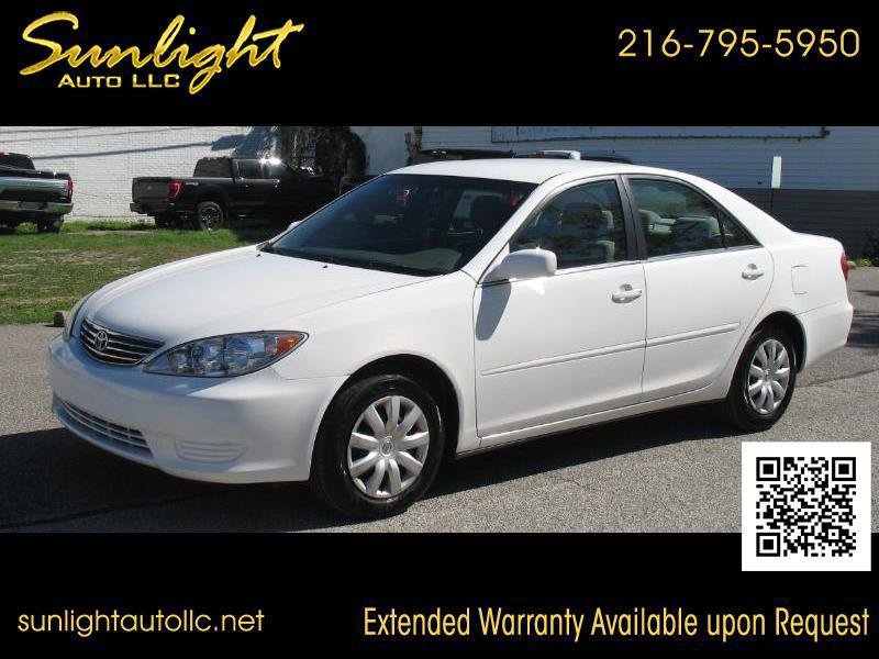 Used 2005 Toyota Camry LE FWD image 1