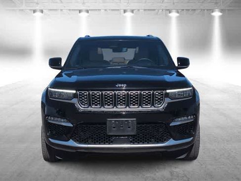 Used 2022 Jeep Grand Cherokee Summit AWD/4WD image 3