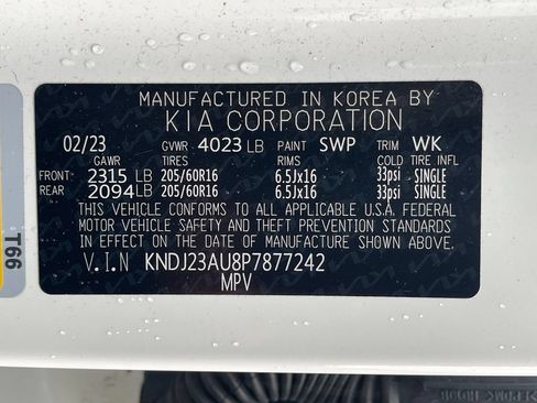 Used 2023 Kia Soul LX w/ Option Group 015 FWD image 31