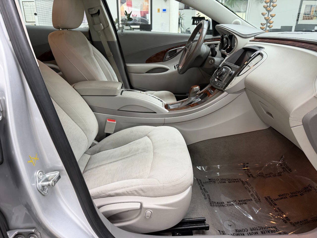 Used 2013 Buick LaCrosse FWD image 17