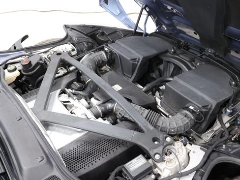 Used 2019 Aston Martin DB11 Coupe RWD image 94
