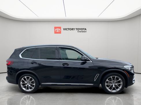Used 2023 BMW X5 xDrive40i w/ Premium Package image 9