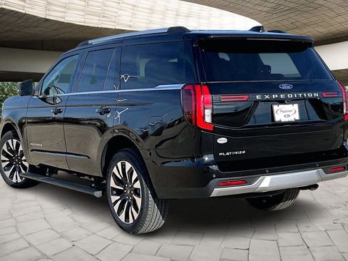 New 2026 Ford Expedition Platinum w/ Driver's Package image 3