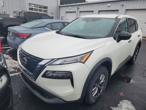 Certified 2023 Nissan Rogue S image 2