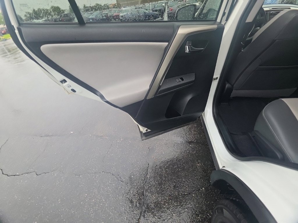 Used 2014 Toyota RAV4 Limited w/ Technology Package FWD image 26