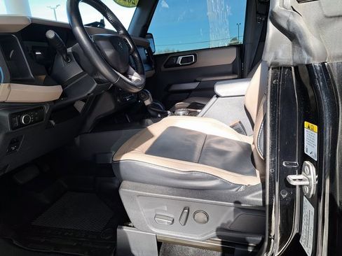Certified 2023 Ford Bronco Wildtrak image 24