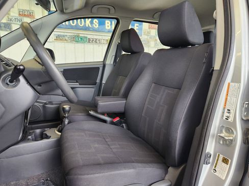 Used 2012 Suzuki SX4 AWD Hatchback image 4