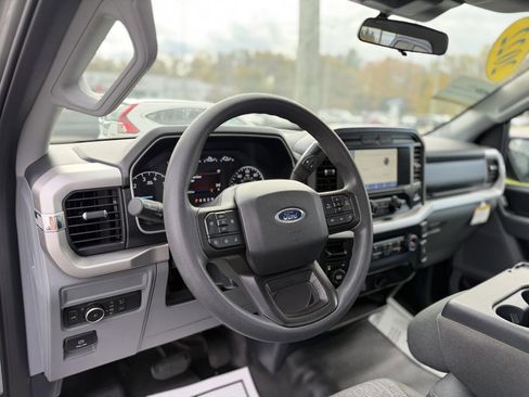 Certified 2022 Ford F150 XLT image 11