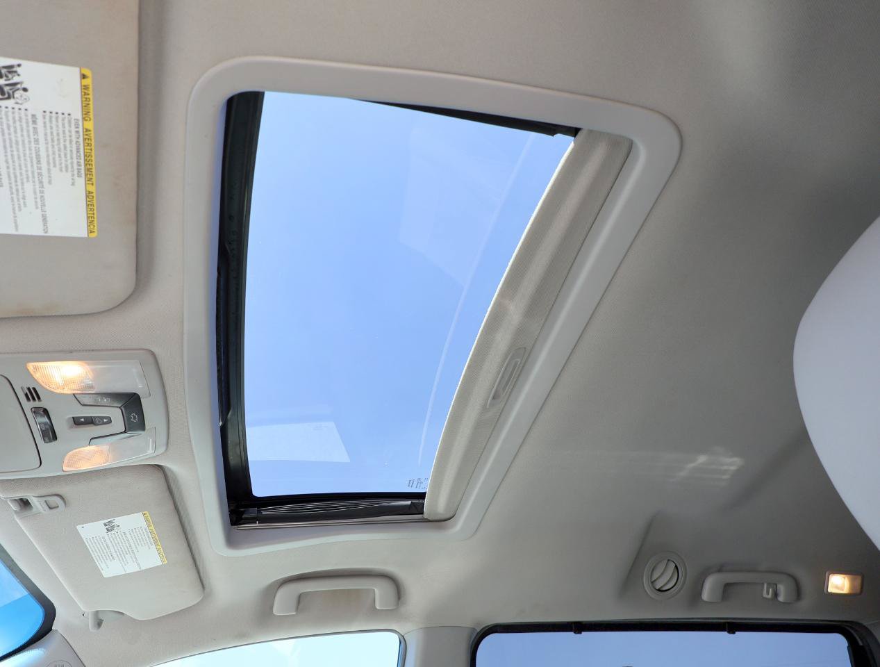 Used 2015 Toyota Sienna XLE FWD image 29