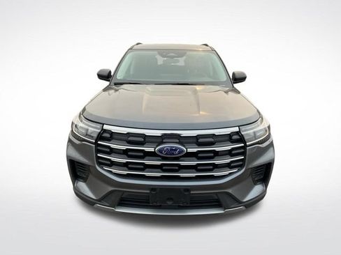 Used 2025 Ford Explorer Active AWD/4WD image 11