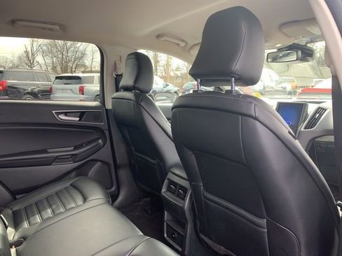 Used 2024 Ford Edge SEL image 13