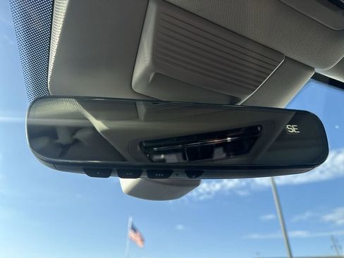 New 2026 Volkswagen Tiguan SE AWD/4WD image 34