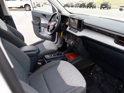 Used 2022 Ford Maverick XLT image 15