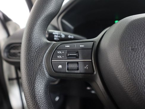 Certified 2026 Honda HR-V LX image 39