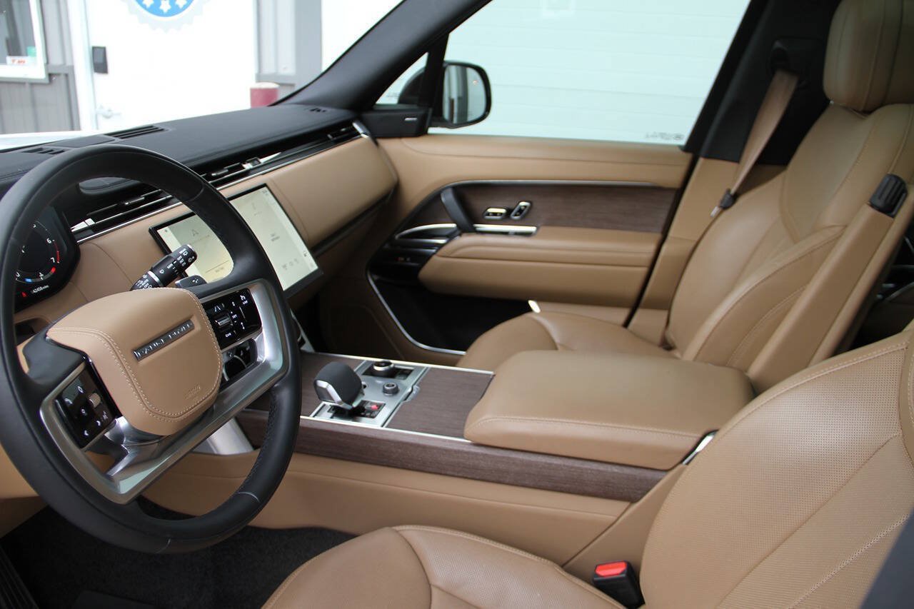 Used 2023 Land Rover Range Rover SE AWD/4WD image 11