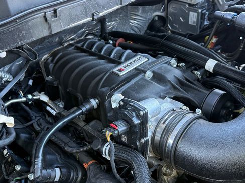 Used 2025 Ford F150 Lariat w/ Equipment Group 501A Mid image 40