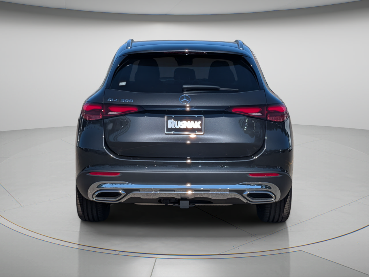 New 2027 Mercedes-Benz GLC 300 image 3
