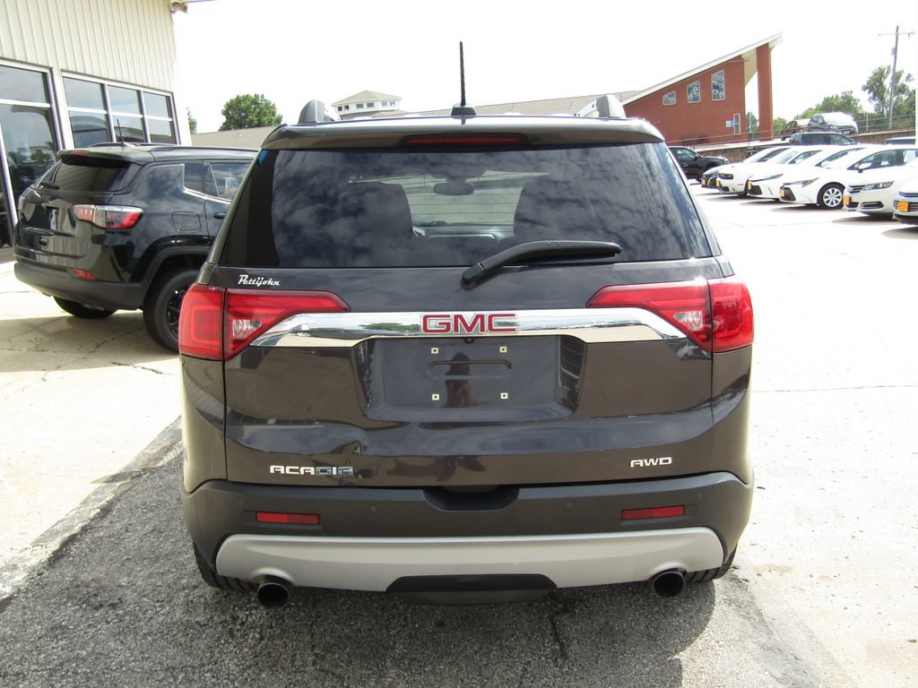 Used 2018 GMC Acadia SLT AWD/4WD image 4
