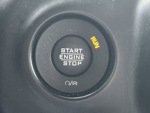 Used 2021 Jeep Wrangler Unlimited Sport image 7