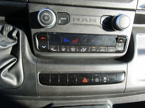 Used 2023 RAM ProMaster 2500 FWD image 17