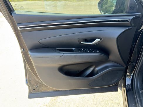 Used 2022 Hyundai Tucson SEL FWD image 18