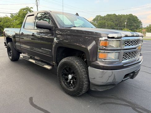 Used 2015 Chevrolet Silverado 1500 LT AWD/4WD image 4
