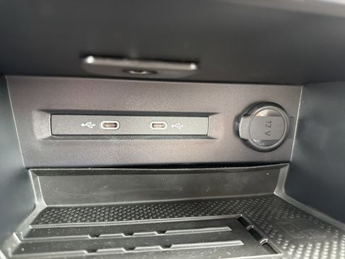 New 2026 Volkswagen Taos SE AWD/4WD image 21