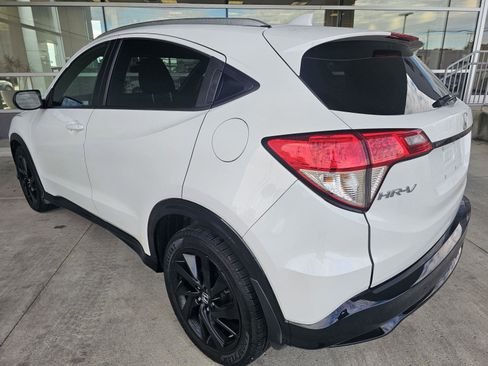 Used 2021 Honda HR-V Sport image 4