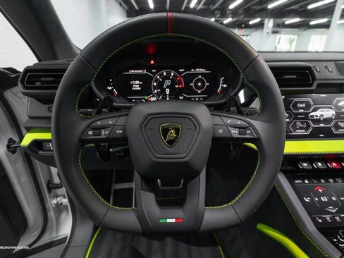 New 2025 Lamborghini Urus SE image 29