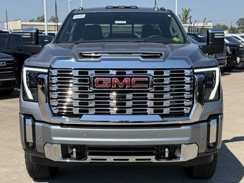 New 2026 GMC Sierra 2500 Denali w/ Denali Reserve Package AWD/4WD image 7