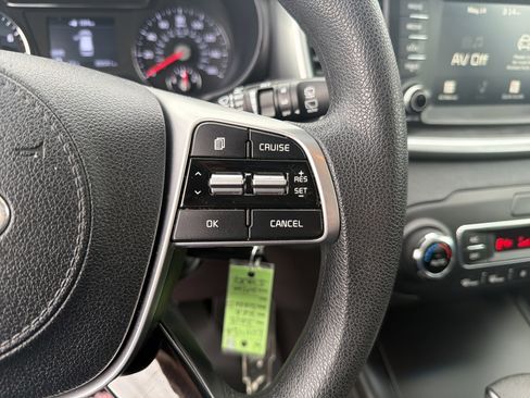 Used 2019 Kia Sorento AWD V6 image 19