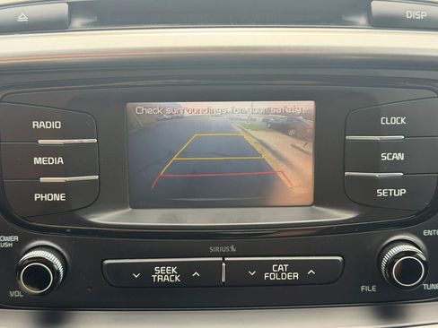 Used 2017 Kia Sorento AWD image 22