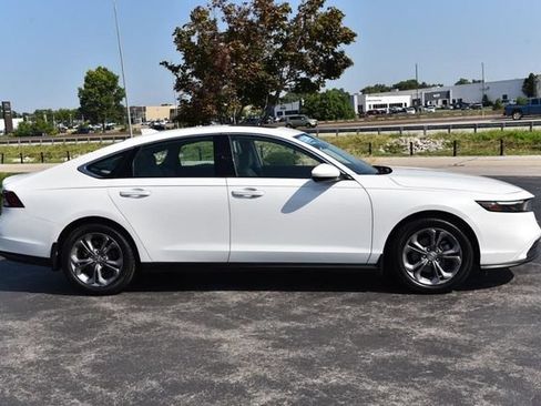 Used 2024 Honda Accord EX image 5