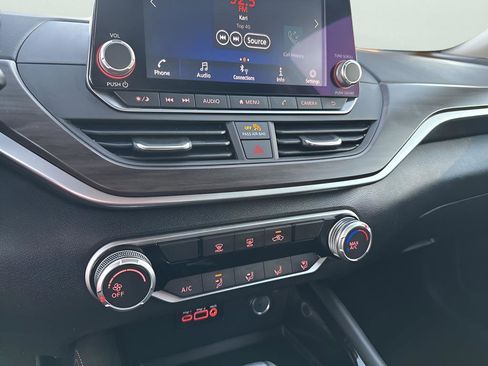 Used 2023 Nissan Altima 2.5 SV image 37