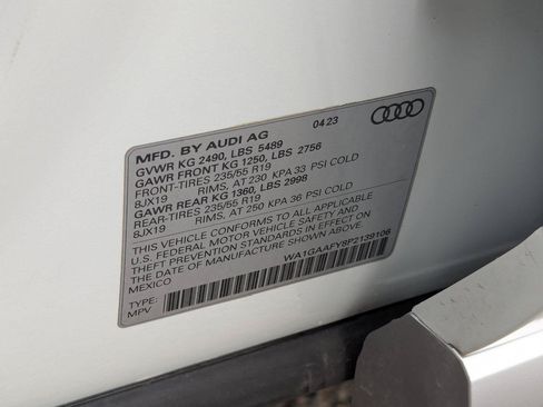 Used 2023 Audi Q5 2.0T Premium w/ Convenience Package AWD/4WD image 43