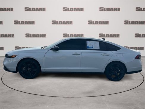 Used 2023 Honda Accord Sport image 2