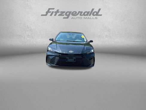 Used 2026 Toyota Camry LE FWD image 2
