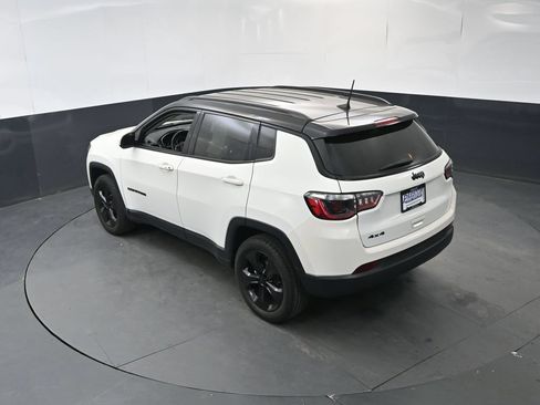Used 2021 Jeep Compass Latitude AWD/4WD image 31
