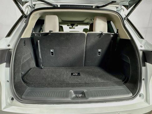 Certified 2027 INFINITI QX60 Luxe w/ Family Package FWD image 35