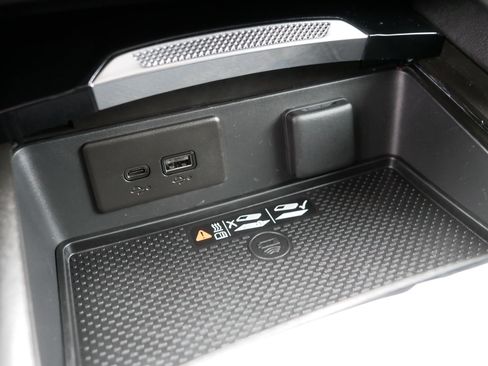 Used 2025 Buick Envision Preferred image 32