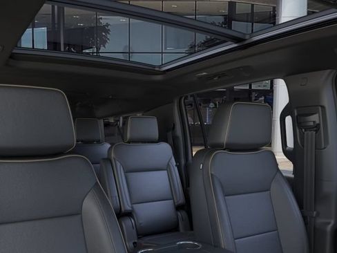 New 2026 Chevrolet Suburban Premier w/ Sun And Tow Package AWD/4WD image 24