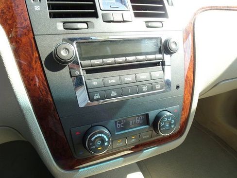 Used 2007 Cadillac DTS Luxury I image 18