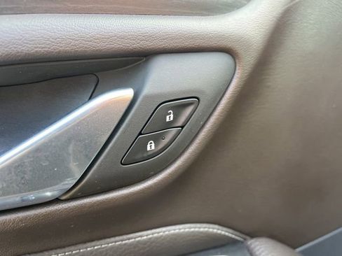 Used 2023 GMC Yukon XL Denali w/ Max Trailering Package image 12