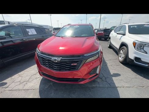 Certified 2024 Chevrolet Equinox RS FWD image 3