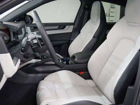 New 2026 Porsche Cayenne Coupe image 5