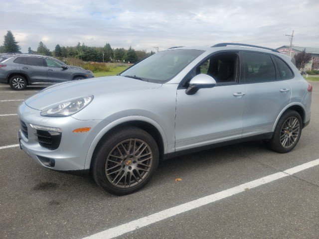 Used 2017 Porsche Cayenne Platinum Edition AWD/4WD image 1