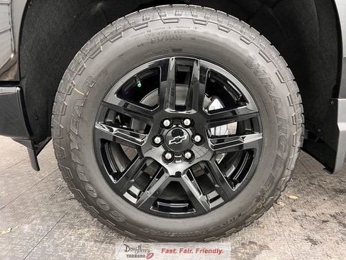 New 2026 Chevrolet Silverado 1500 Custom w/ Turbomax Blackout Package AWD/4WD image 22