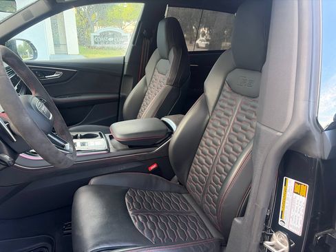 Used 2024 Audi RS Q8 AWD/4WD image 6